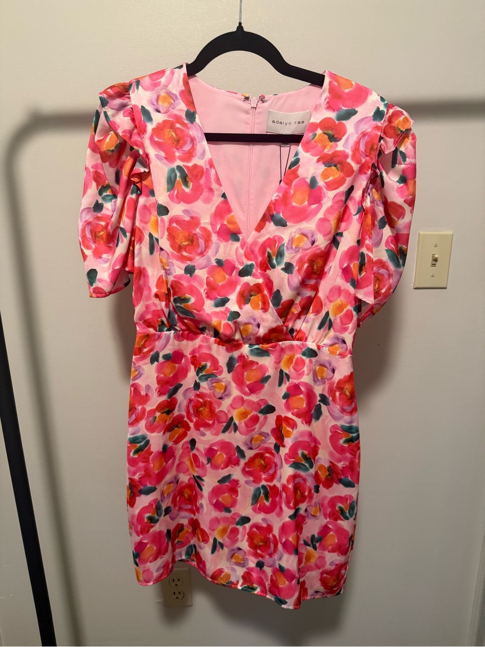 Adelyn Rae Pink & Coral Floral V-Neck Mini Dress